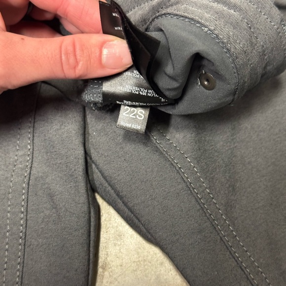 Kuhl Trekr Kapri womens 10 gray travel utility hiking capris gorpcore outdoors - Picture 9 of 9